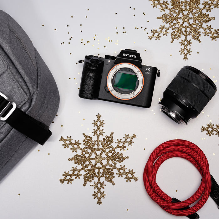 Glazer’s Holiday Gift Guide 2018: The Best Cameras, Lenses & Accessories