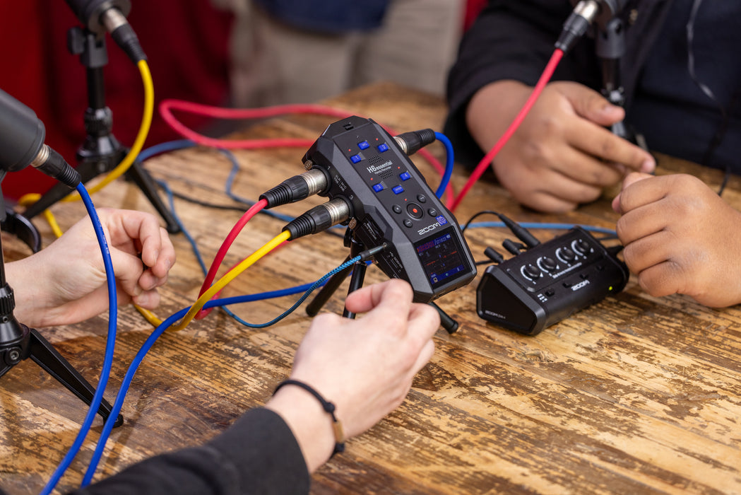 Zoom H6essential 6-Track 32-Bit Float Handy Recorder