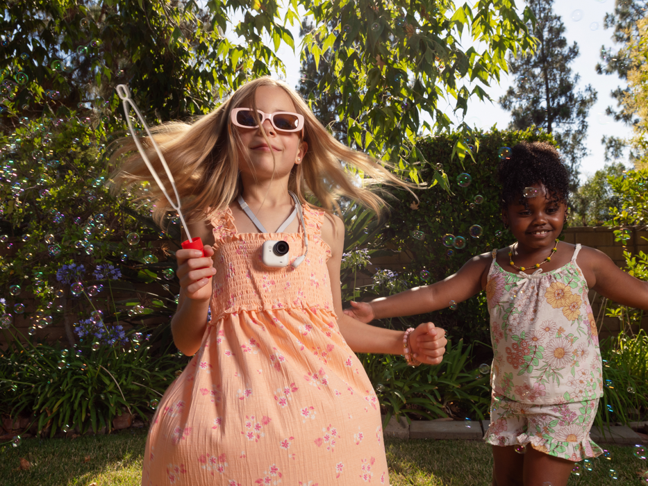 Insta360 GO Ultra Standard Bundle - Midnight Black