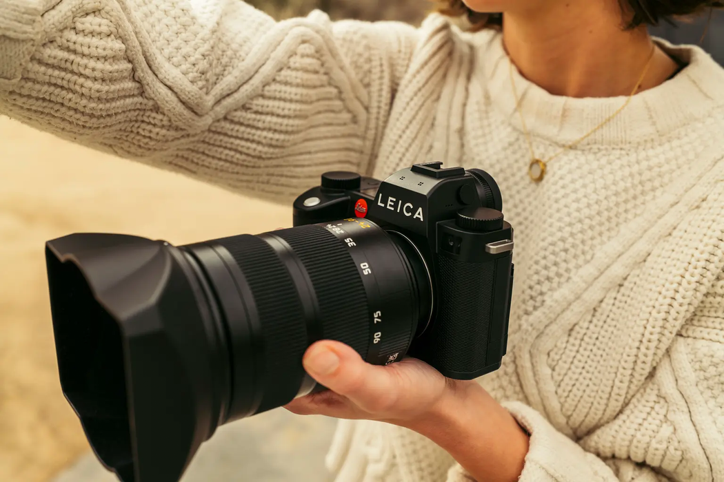 Leica Vario-Elmarit-SL 24-90mm f/2.8-4 ASPH. Lens - Black