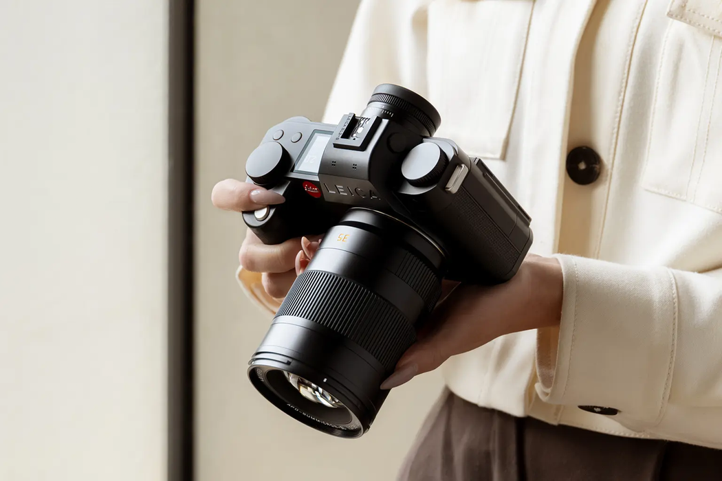 Leica APO-Summicron-SL 35mm f/2 ASPH. Lens