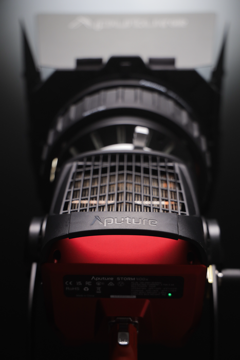 Aputure STORM 400x Tunable White LED Monolight - V-Mount