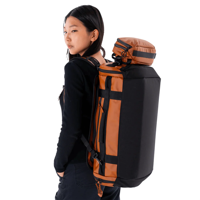 Wandrd CarryAll 40L Duffle - Sedona Orange