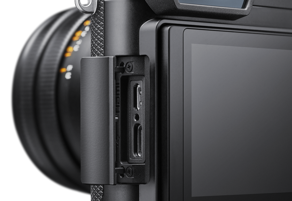 Leica Q3 Digital Compact Camera