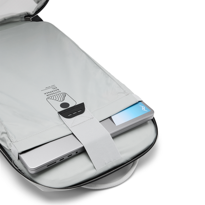 Peak Design Outdoor 25L Backpack - Black