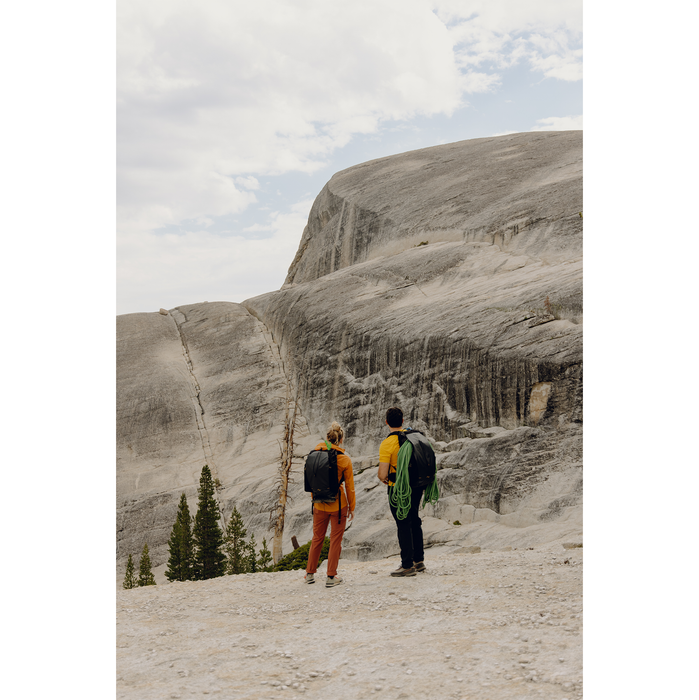 Peak Design Outdoor 25L Backpack - Black