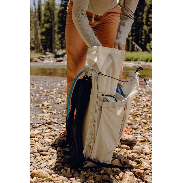 Peak Design Outdoor 25L Backpack - Cloud