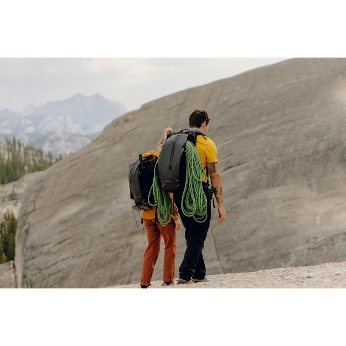 Peak Design Outdoor 45L Backpack - Black