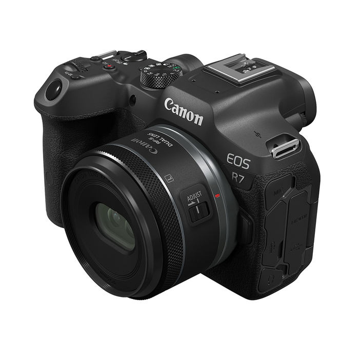 Canon RF-S 7.8mm f/4 STM Dual Lens