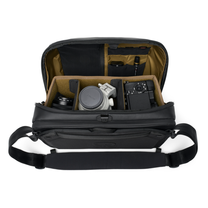 Nomatic McKinnon 13L Camera Messenger Bag - Black