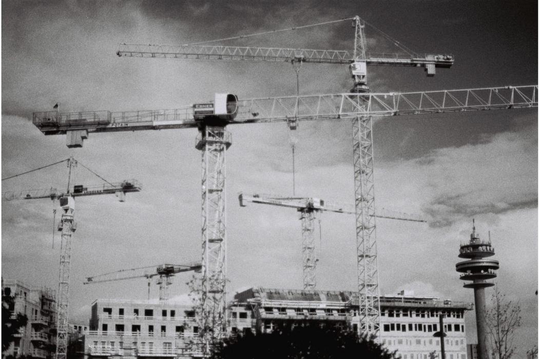 Lomography Berlin Kino 400 Black & White Negative - 35mm Film, 36 Exposures, Single Roll