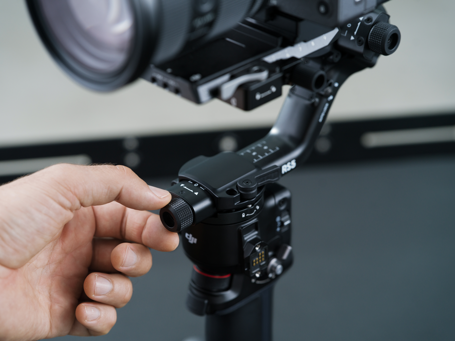 DJI RS 5 Combo Gimbal Stabilizer