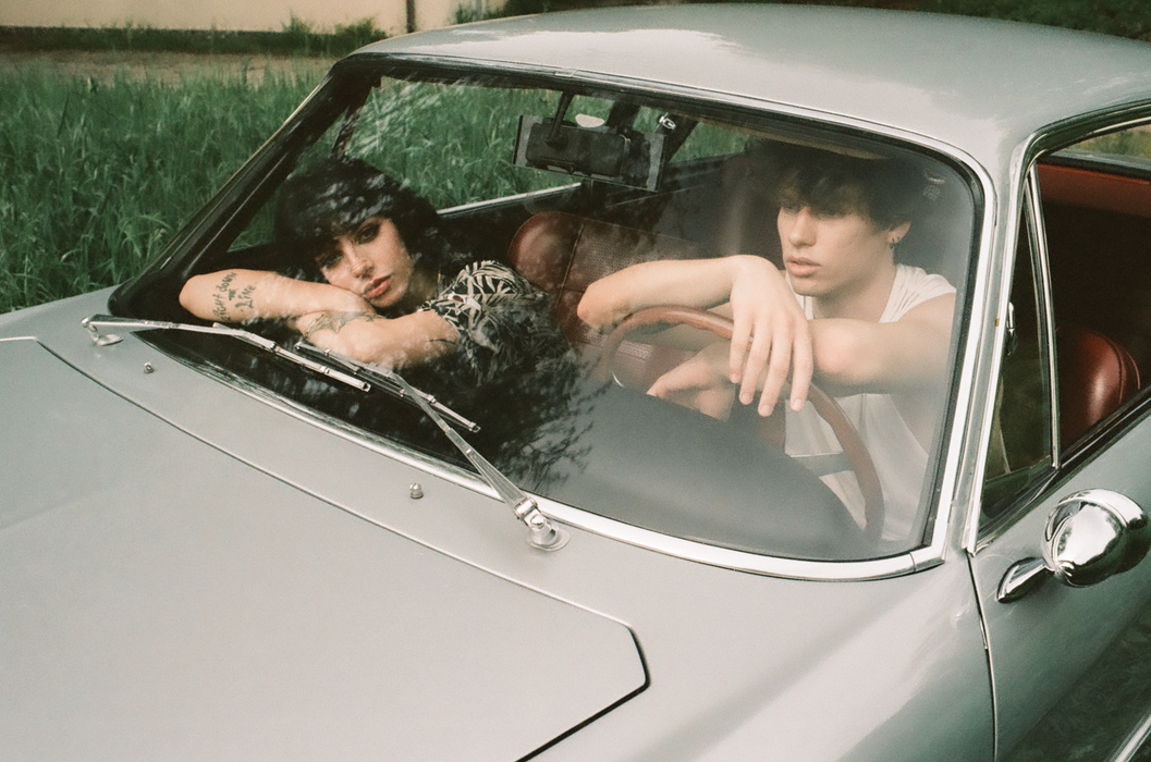 Lomography LomoChrome Color ’92 Sun-kissed 400 Color Negative - 35mm Film, Single Roll