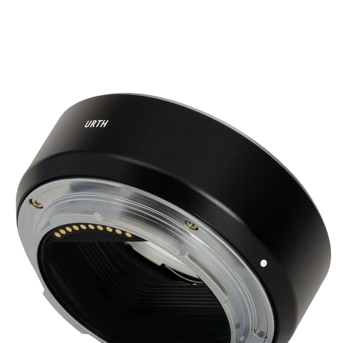 Urth Electronic Lens Mount Adapter for Canon EF/EF-S Lens to Leica L Camera Body