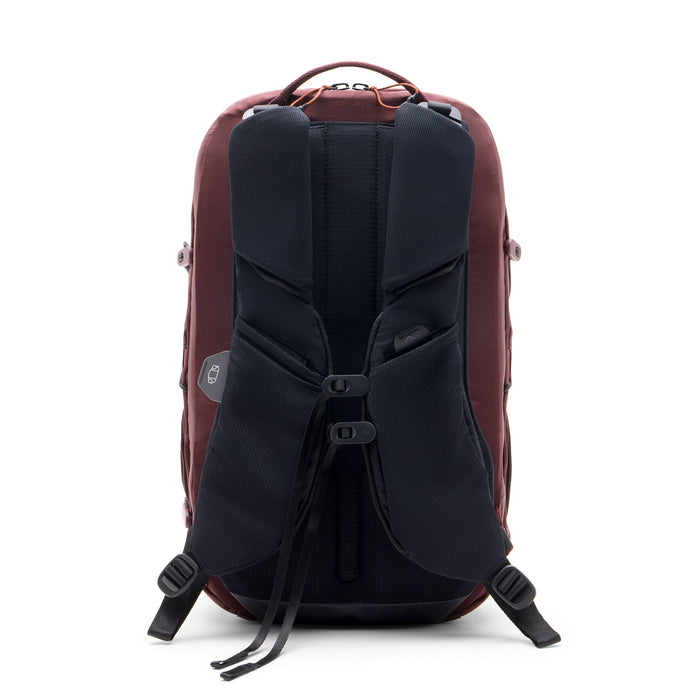 Peak Design Outdoor 18L Backpack - Eclipse