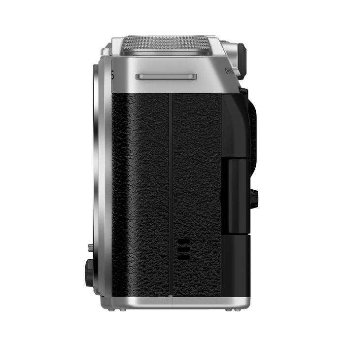 Fujifilm X-M5 Mirrorless Camera with XC 15-45mm f/3.5-5.6 OIS PZ Lens - Silver