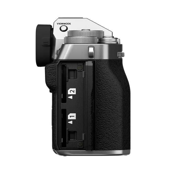 Fujifilm X-T5 Mirrorless Camera with XF 16-80mm f/4 R OIS WR Lens - Silver