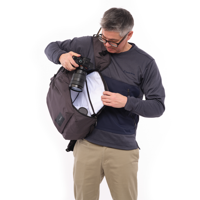 Shimoda Side Lite 22 Starter Kit with Medium Modular Top Loader - Black/White