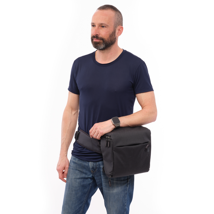 Shimoda Side Street 22 Starter Kit with Medium Modular Top Loader - Anthracite Black