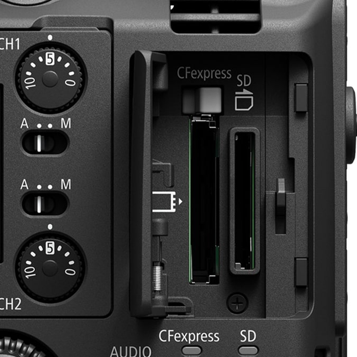 Canon EOS C400 6K Camera with RF 24-105mm f/2.8 L IS USM Z Lens Kit