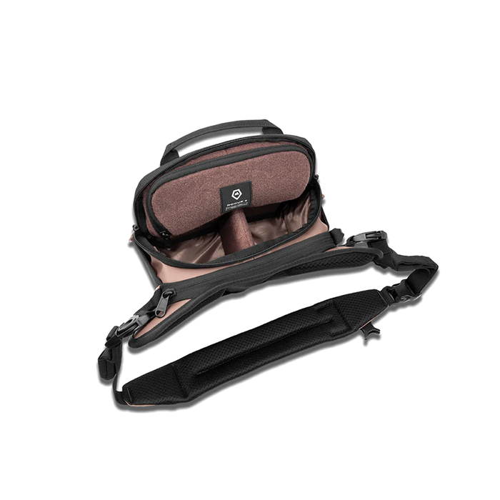 Wandrd Rogue 4L Sling V2 - Atacama Clay