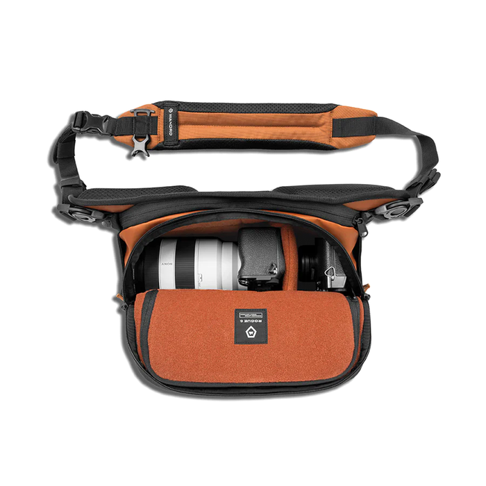 Wandrd Rogue 6L Sling V2 - Sedona Orange