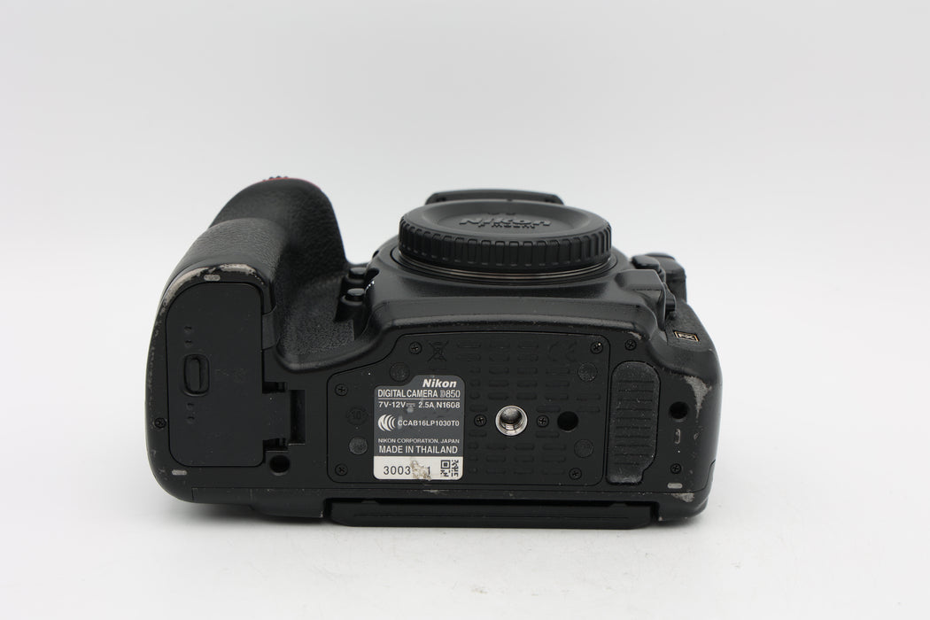 Used Nikon D850 Body (Fair)