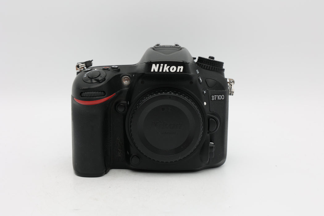 Used Nikon D7100 Body (F)