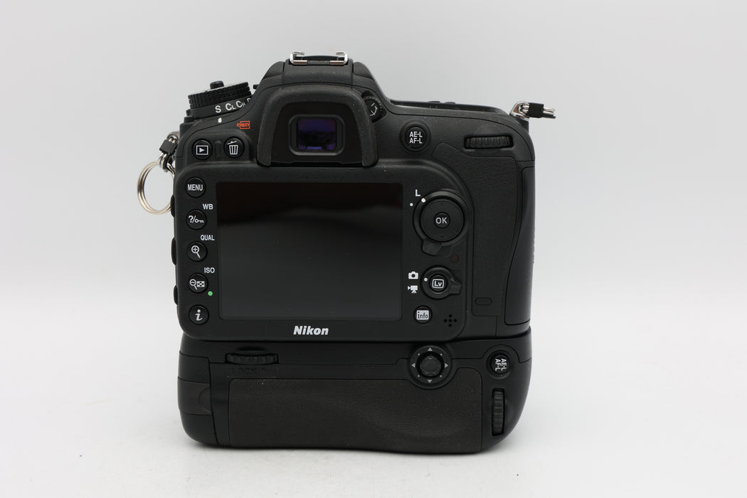 Used Nikon D7200 W/Grip (Good)