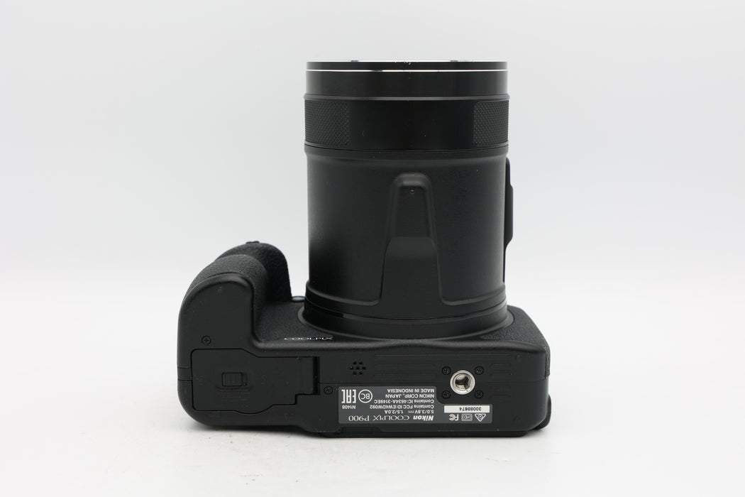 Used Nikon Coolpix P900 (VG)