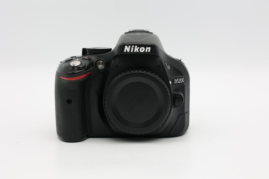 Used Nikon D5200 (G)