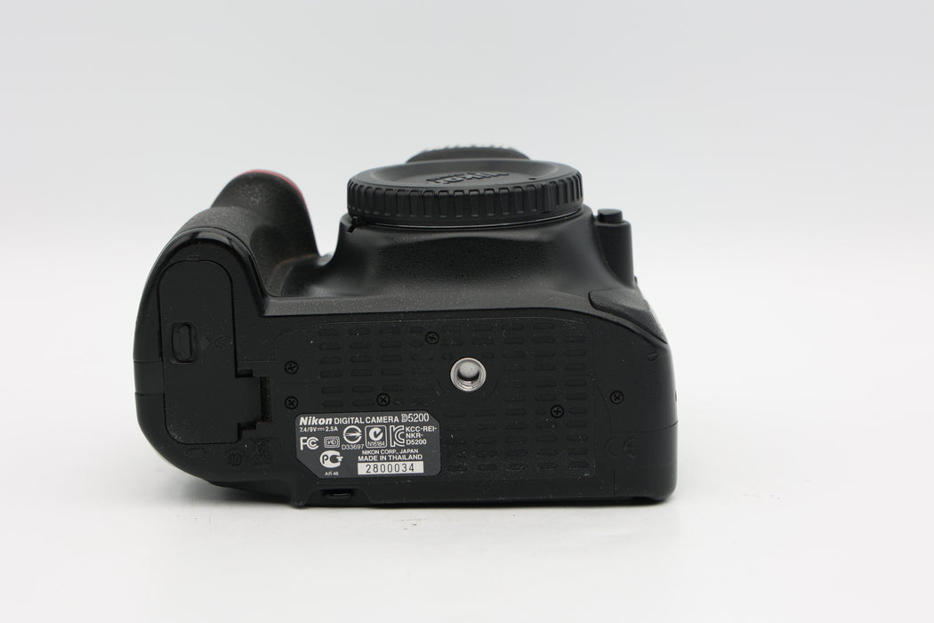Used Nikon D5200 (G)