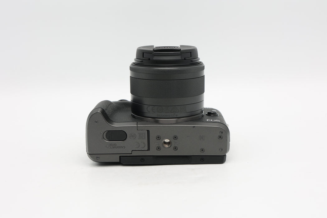Used Canon M6 kit W/15-45mm (VG)