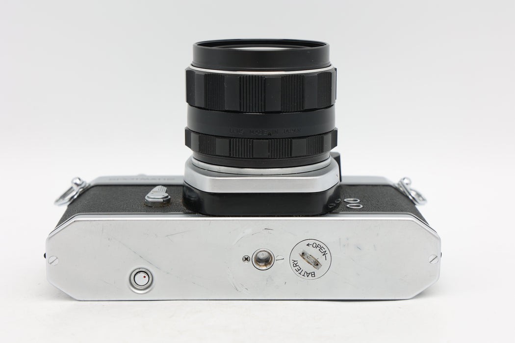 Used Pentax Spotmatic w/ 28mm (Good)