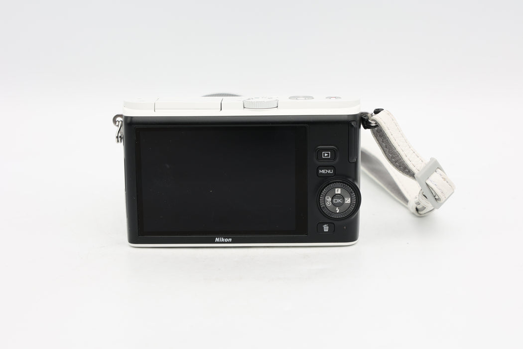 Used Nikon 1 J3 Kit (G)