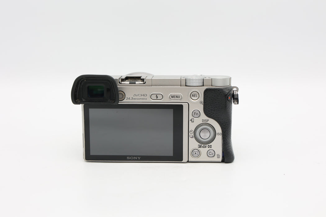 Used Sony A6000 Kit (G)