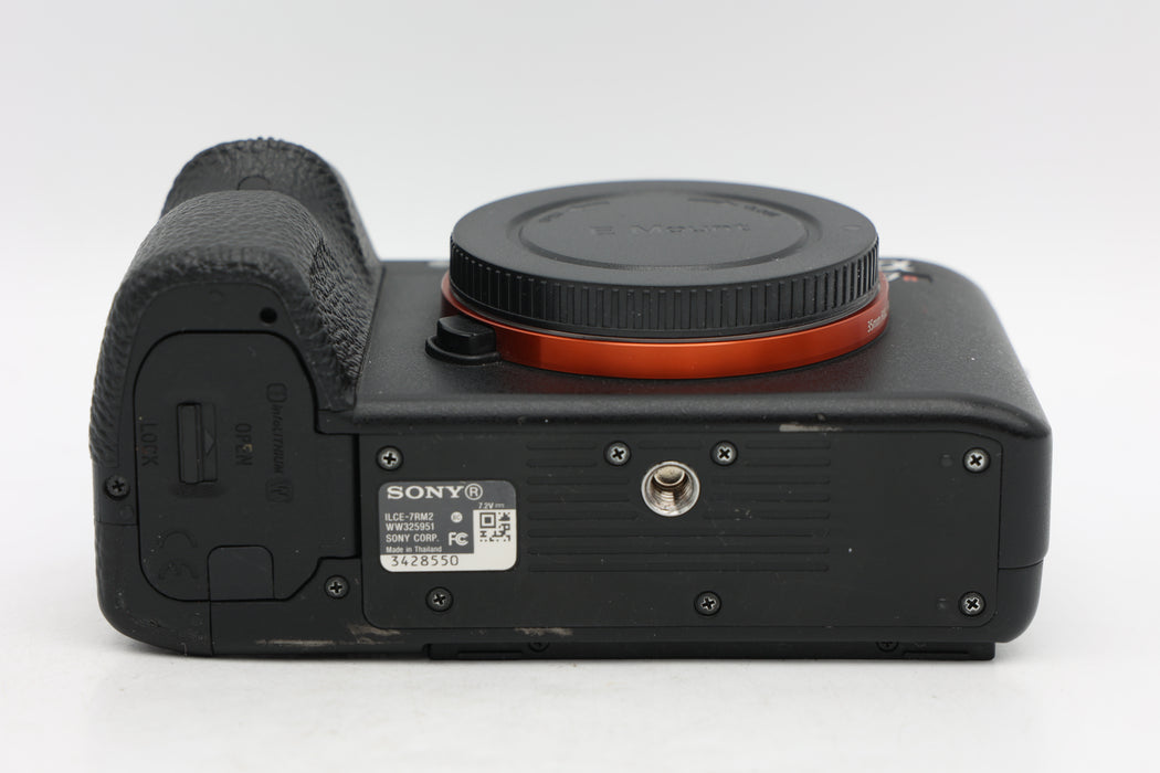 Used Sony A7R II Body (Fair) Scratch on screen