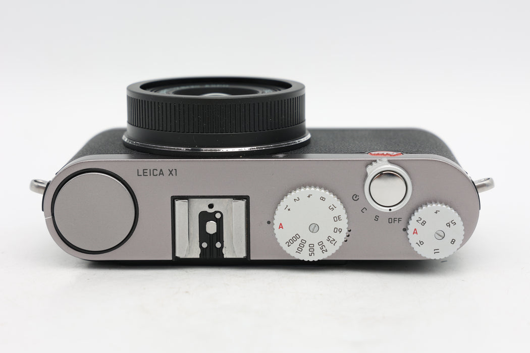 Used Leica X1 (Good) Wear on screen