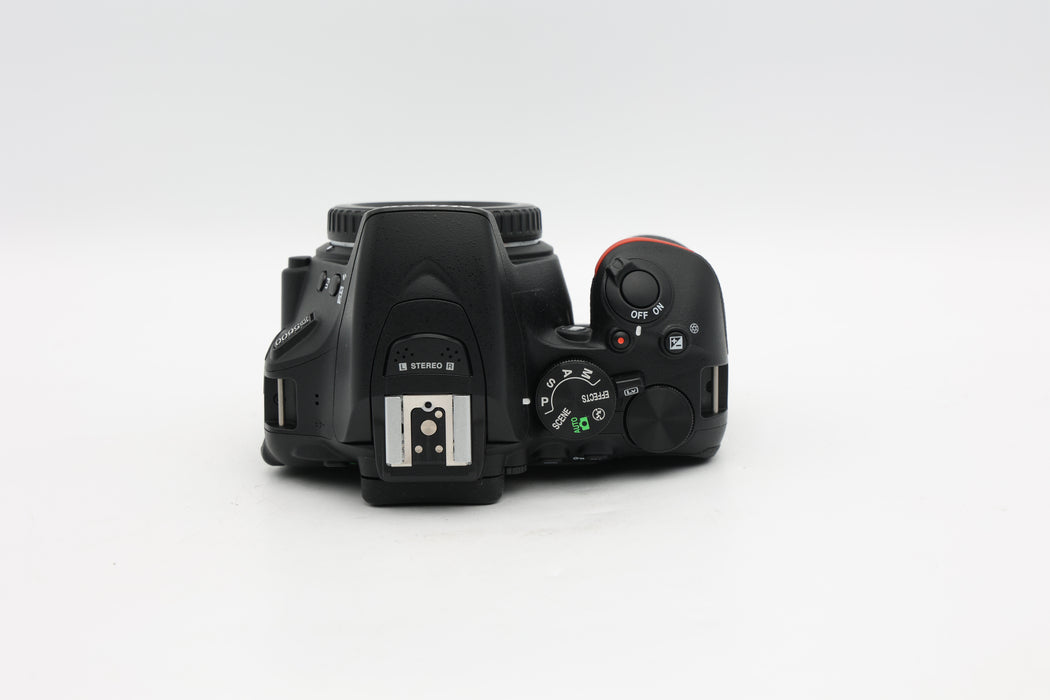 Used Nikon D5600 (VG)