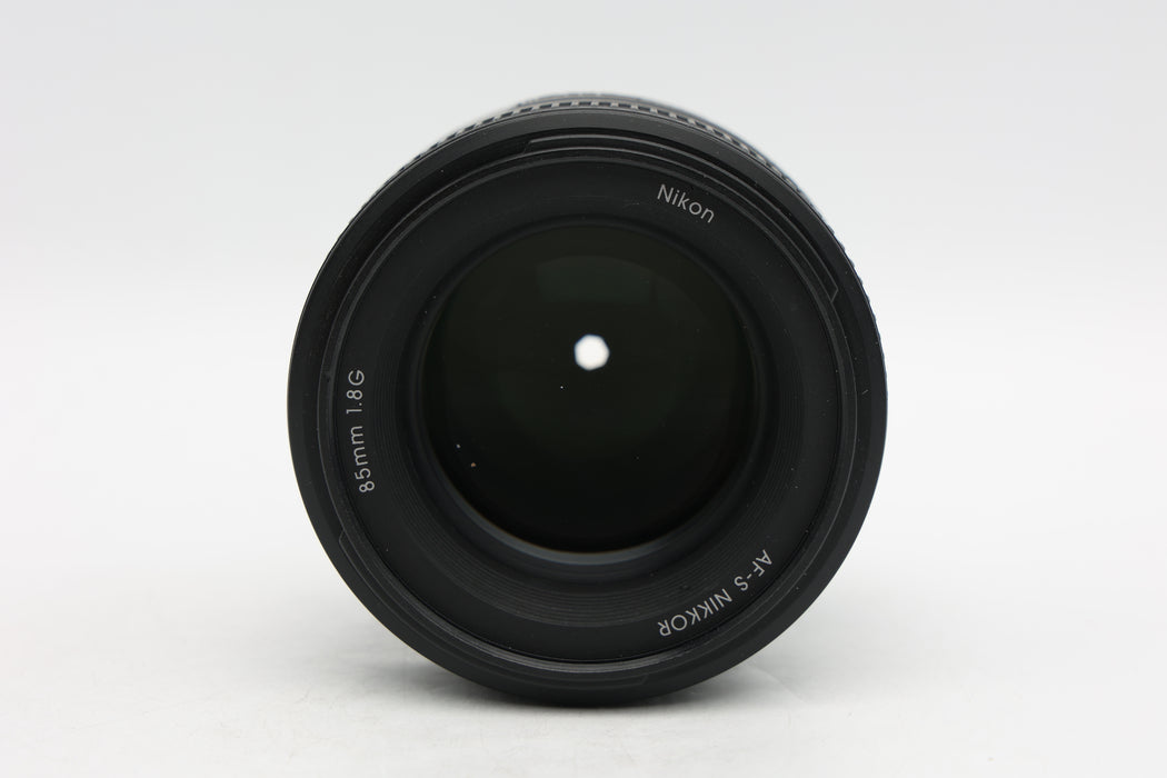 Used Nikon AF-S 85mm f1.8G (Good) Light coating damage