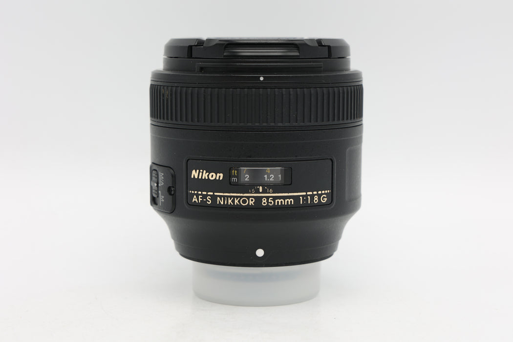 Used Nikon AF-S 85mm f1.8G (Good) Light coating damage