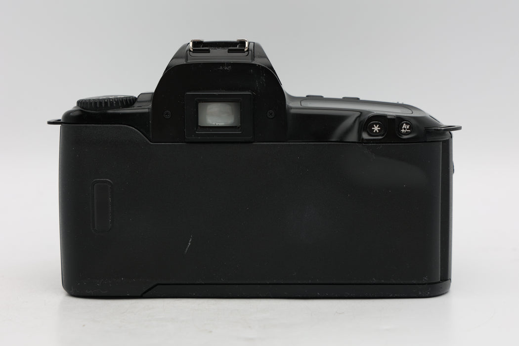 Used Canon Rebel XS Kit (Good)