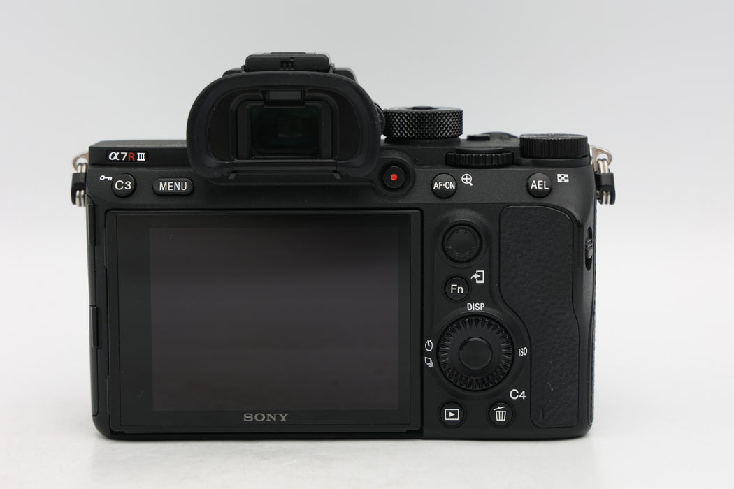 Used Sony A7R III Body (VG)