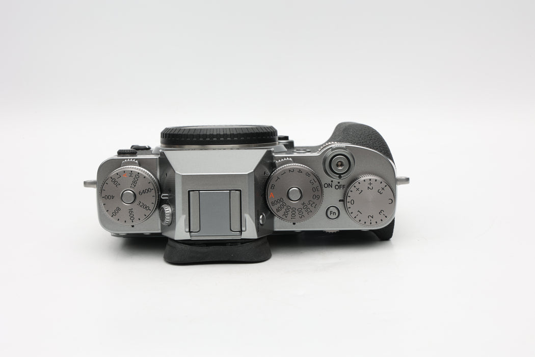Used Fujifilm X-T2 Silver (G)
