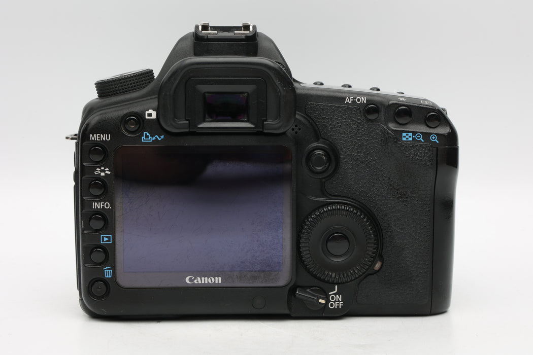 Used Canon 5D Mark II w/ Grip (Fair) Crack in housing