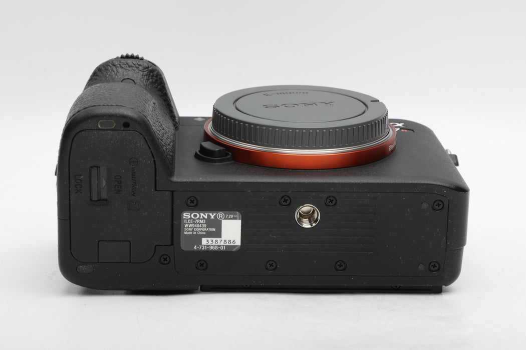 Used Sony A7R III Body (VG)