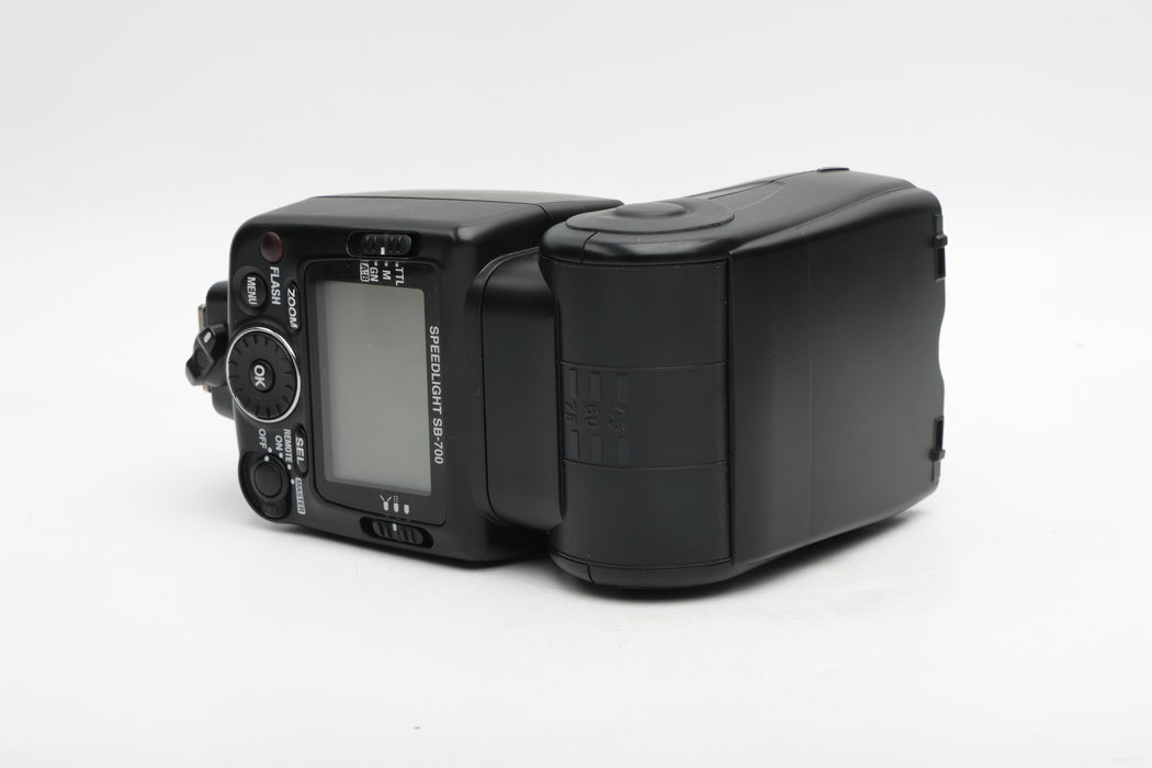 Used Nikon SB-700 (G)