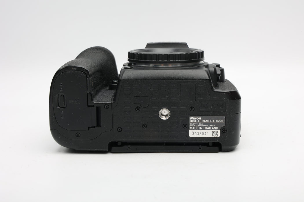 Used Nikon D7500 (VG)