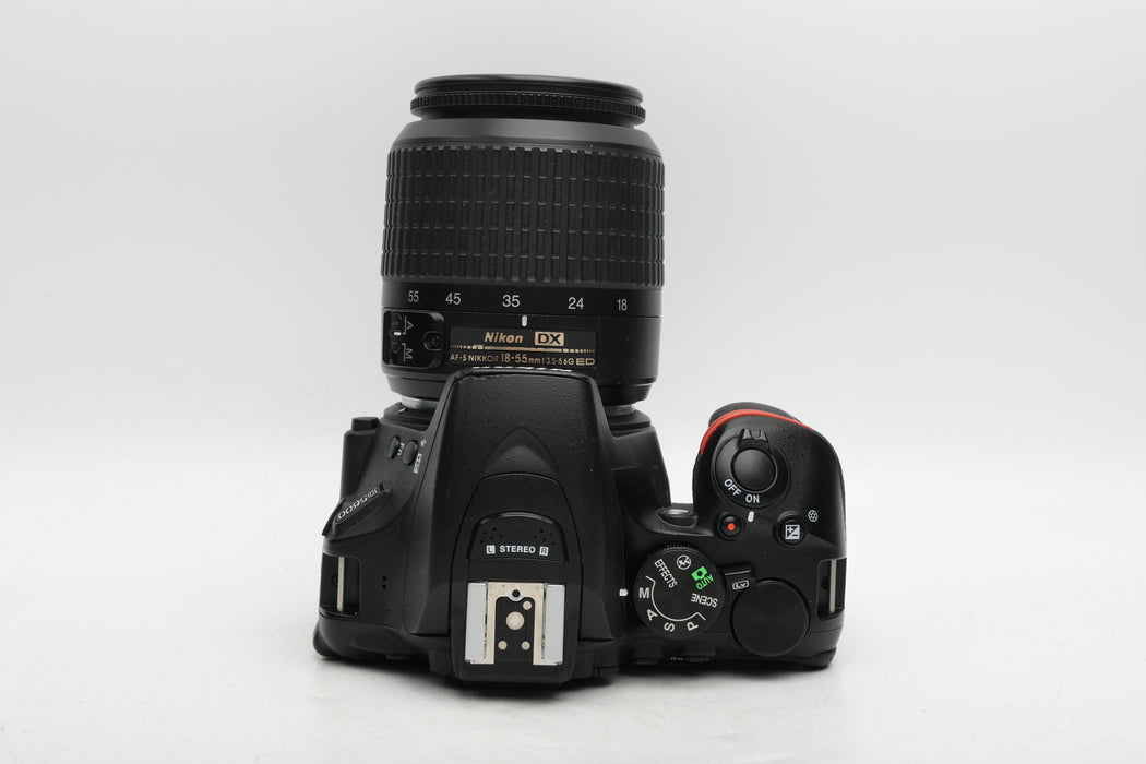 Used Nikon D5600 Kit w/ 18-55mm (VG)