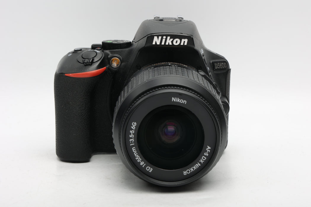 Used Nikon D5600 Kit w/ 18-55mm (VG)